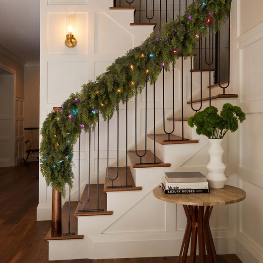 Olera Pre-Lit Cedar Garland